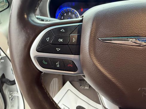 Used 2017 Chrysler Pacifica Touring-L Plus w/ Advanced Safetytec Group image 15