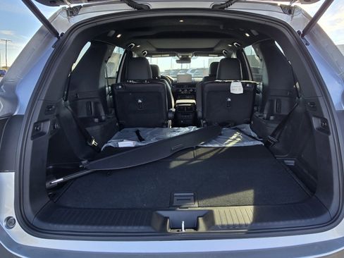 New 2025 Honda Pilot TrailSport image 22