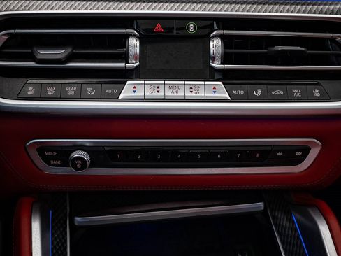 Used 2022 BMW X5 M w/ Competition Package 2 image 39