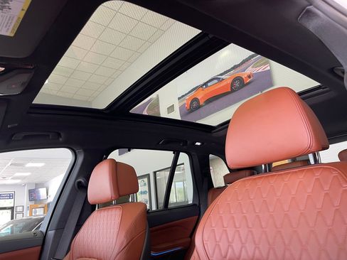 Used 2023 BMW X5 xDrive45e w/ Executive Package AWD/4WD image 30