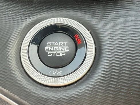 Certified 2023 Jeep Grand Cherokee L Laredo image 12