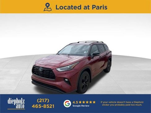 Used 2024 Toyota Highlander XLE AWD/4WD image 1