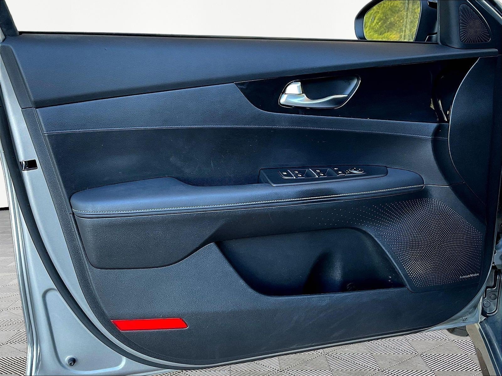Used 2024 Kia Forte GT-Line w/ GT-Line Premium Package FWD image 18