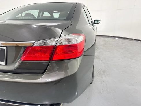 Used 2013 Honda Accord LX image 29