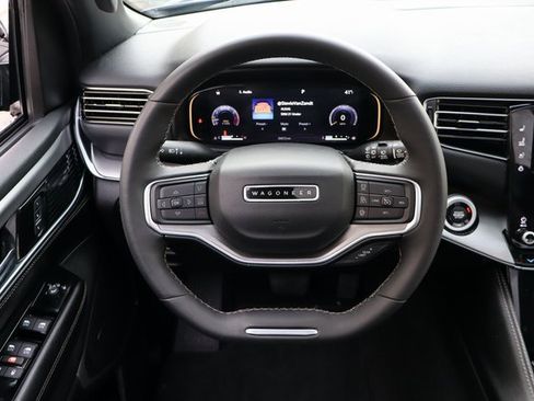 Used 2023 Jeep Wagoneer Series II image 22