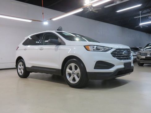 Used 2019 Ford Edge SE image 7