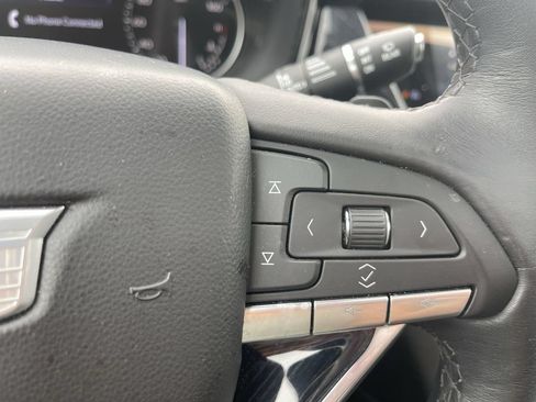Used 2024 Cadillac XT6 Premium Luxury w/ LPO, Floor Liner Package AWD/4WD image 9