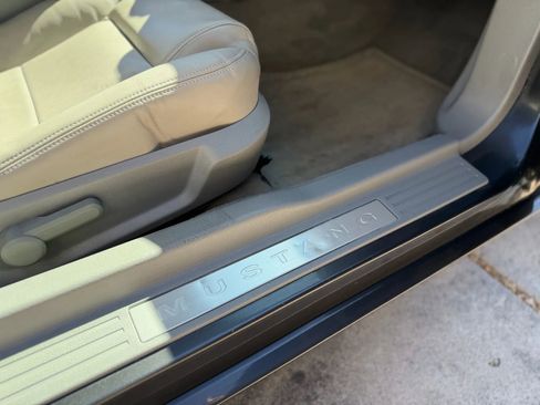 Used 2007 Ford Mustang GT Premium image 32