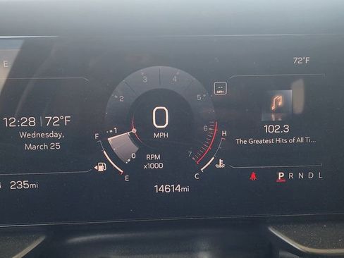 Used 2025 GMC Terrain Elevation w/ Elevation Premium Package image 18