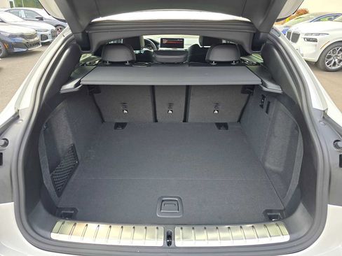 Used 2025 BMW X4 xDrive30i w/ Premium Package image 16