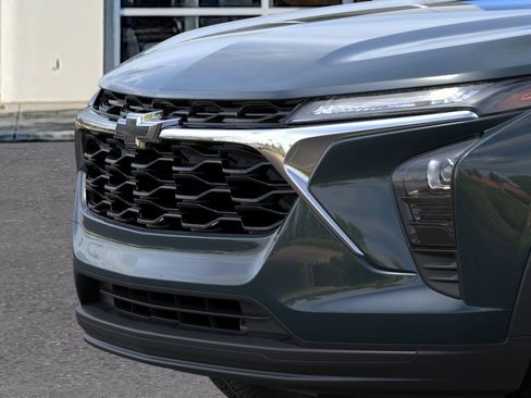 New 2026 Chevrolet Trax LS w/ LS Convenience Package FWD image 37