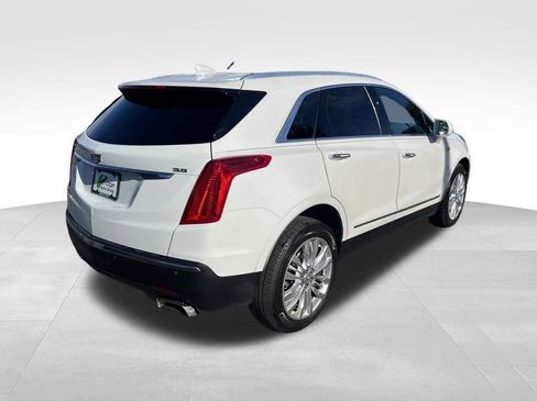Used 2017 Cadillac XT5 Premium Luxury image 8