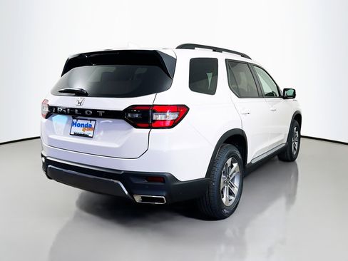 New 2026 Honda Pilot EX-L image 6