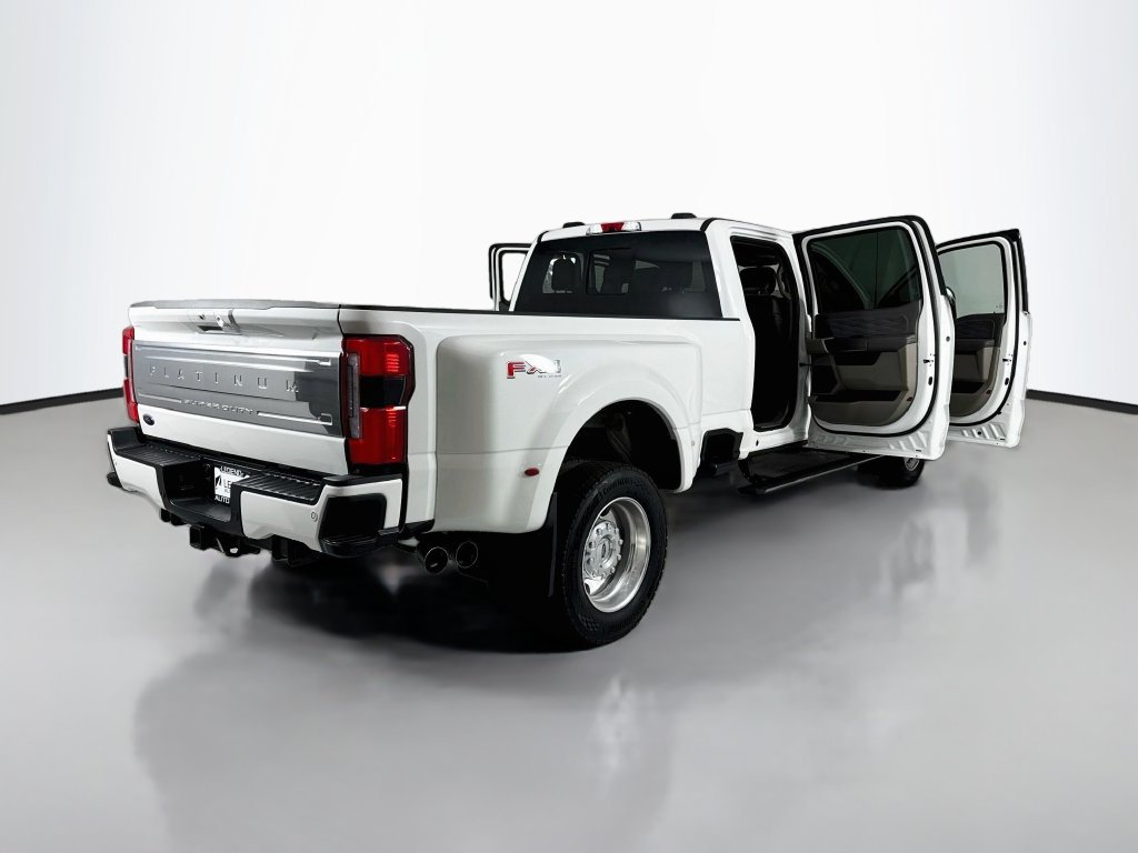 Used 2026 Ford F450 Platinum w/ Platinum Plus Package AWD/4WD image 32