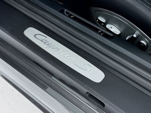 Certified 2022 Porsche 718 Cayman S image 13