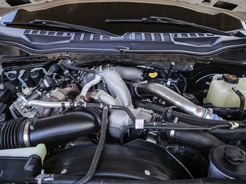 Used 2022 Ford F250 Lariat w/ Tremor Off-Road Package image 28