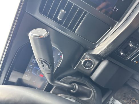 Used 2024 Ford F350 Lariat w/ Camper Package image 24