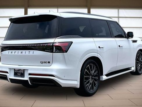 Used 2026 INFINITI QX80 Autograph w/ Premium Cargo Package AWD/4WD image 2