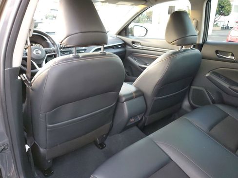 Used 2021 Nissan Altima 2.5 SR image 13