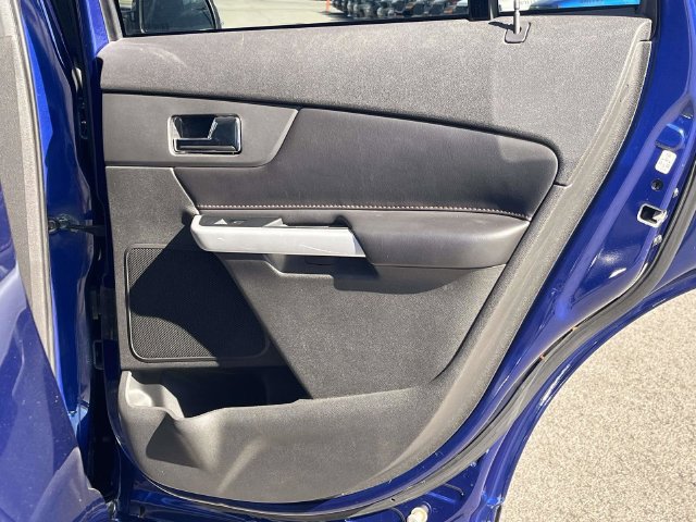 Used 2013 Ford Edge SEL FWD image 25