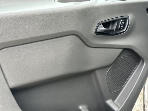 Used 2023 Ford Transit 350 XLT image 10