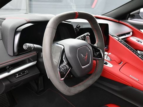 Used 2022 Chevrolet Corvette Stingray Preferred Cpe w/ Z51 Performance Package RWD image 17