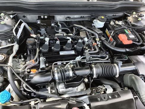 Certified 2018 Honda Accord EX-L image 10