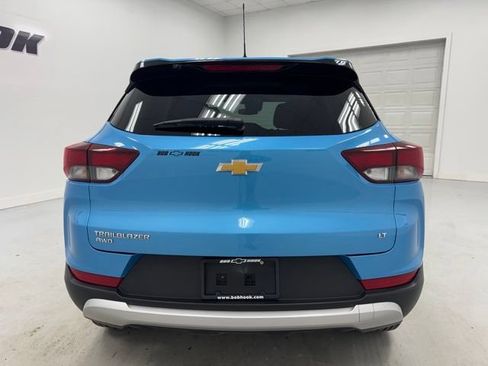 Used 2025 Chevrolet TrailBlazer LT AWD/4WD image 6