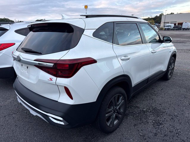 Used 2021 Kia Seltos S AWD/4WD image 3