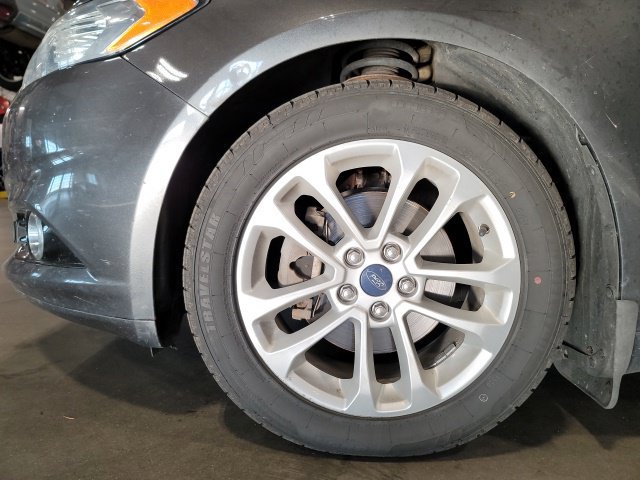 Used 2016 Ford Fusion Titanium AWD/4WD image 12