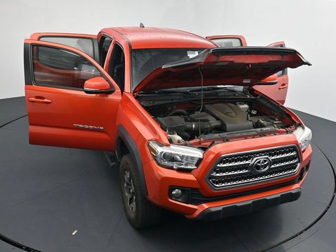 Used 2016 Toyota Tacoma TRD Off-Road w/ Towing Package AWD/4WD image 25