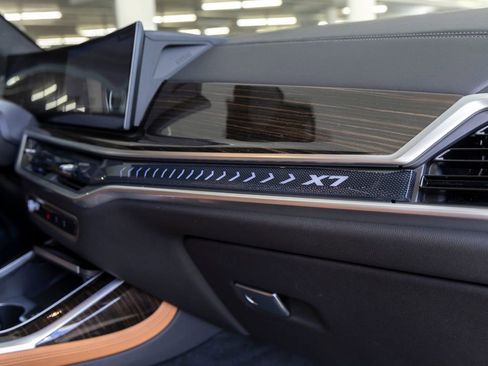 Certified 2024 BMW X7 xDrive40i w/ M Sport Package image 31