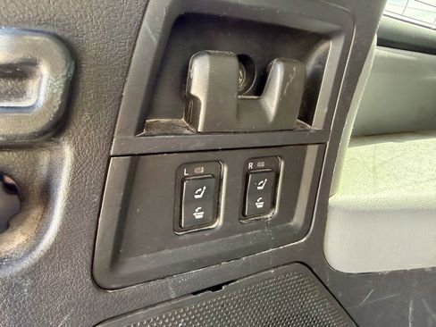 Used 2013 Toyota Sequoia Limited image 17