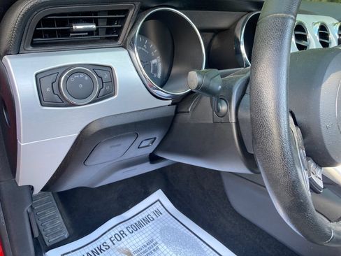 Used 2015 Ford Mustang Premium RWD image 17