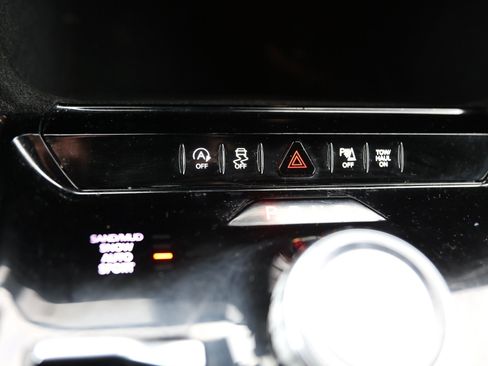 Used 2022 Jeep Wagoneer Series I w/ Premium Group I image 31