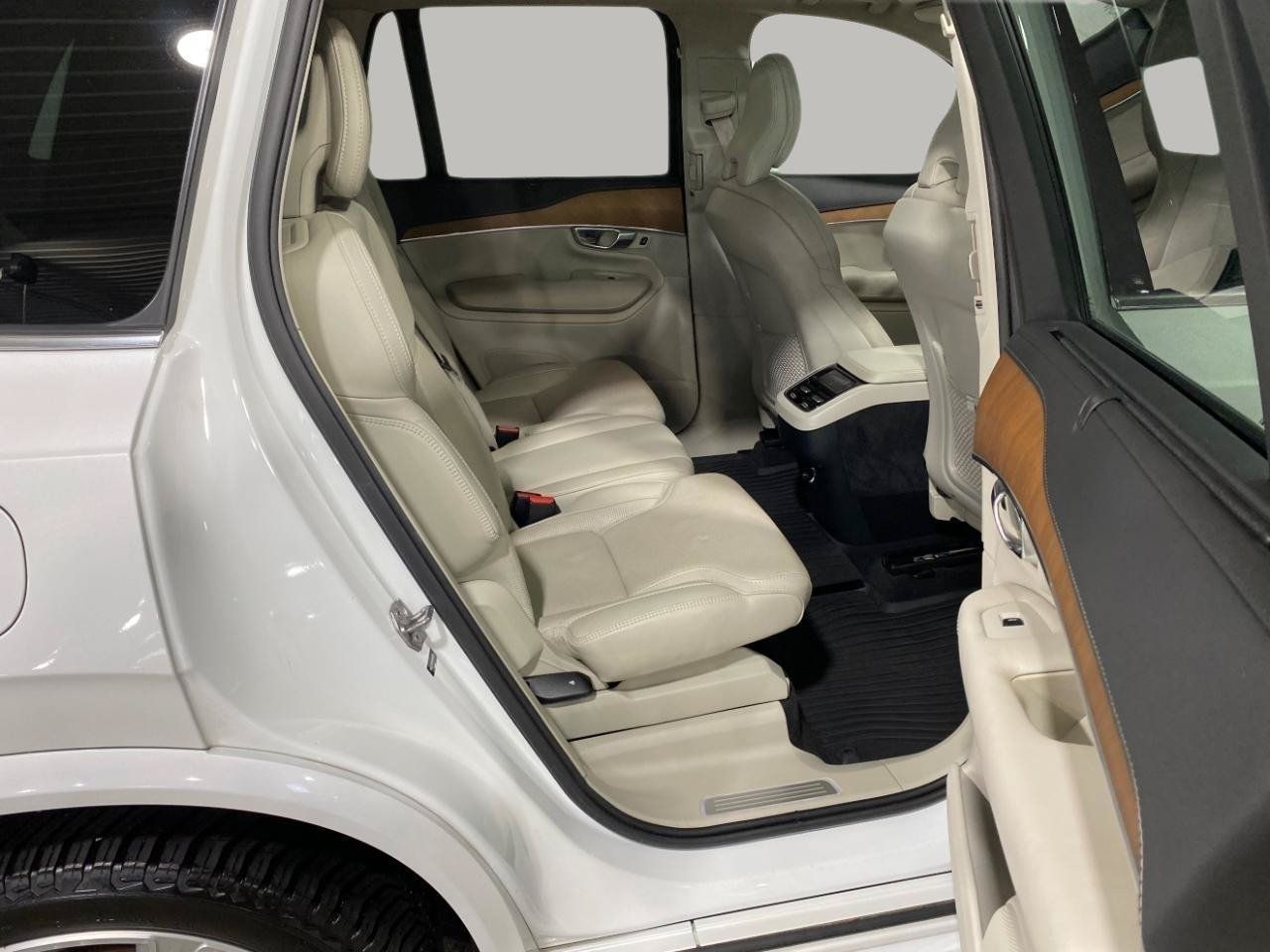 Used 2019 Volvo XC90 T6 Inscription w/ Advanced Package AWD/4WD image 28