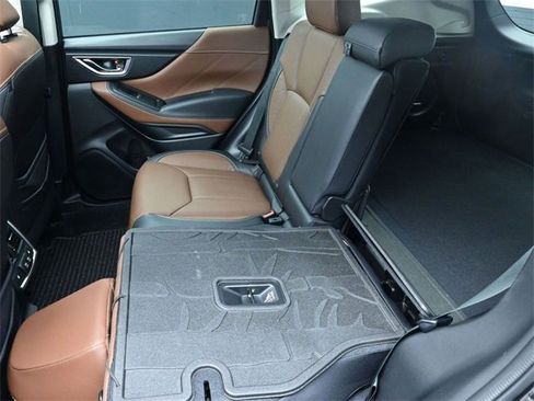 Used 2022 Subaru Forester Touring image 22