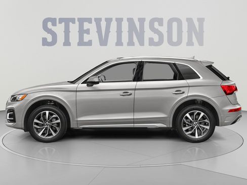 Used 2021 Audi Q5 2.0T Premium Plus w/ Premium Plus Package AWD/4WD image 3
