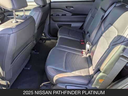 New 2025 Nissan Pathfinder Platinum image 15