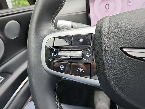 Used 2025 Genesis GV80 3.5T Advanced AWD/4WD image 12