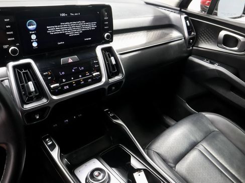 Used 2023 Kia Sorento EX AWD/4WD image 31