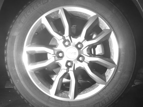 Used 2024 GMC Terrain SLT image 13