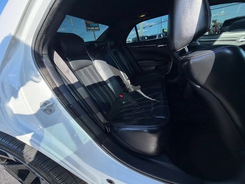 Used 2016 Chrysler 300 S RWD image 13