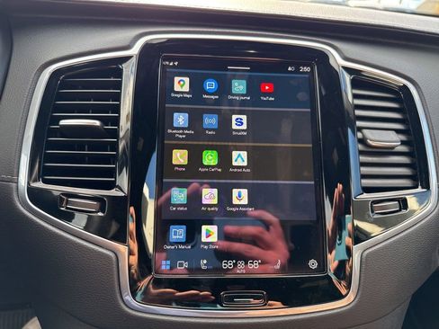 Used 2025 Volvo XC90 B6 Ultra image 28