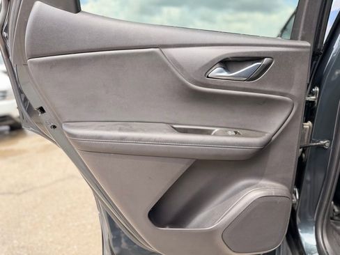 Used 2019 Chevrolet Blazer LT FWD image 18