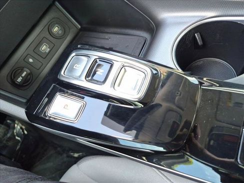 Used 2023 Hyundai Sonata SEL w/ Convenience Package FWD image 11