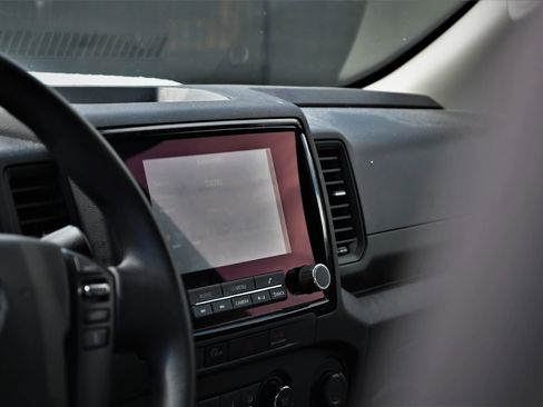 Used 2024 Nissan Frontier S w/ Technology Package image 12