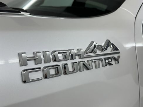 Used 2023 Chevrolet Silverado 3500 High Country image 10