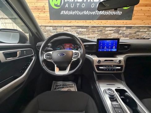 Used 2022 Ford Explorer XLT w/ Class IV Trailer Tow Package AWD/4WD image 19