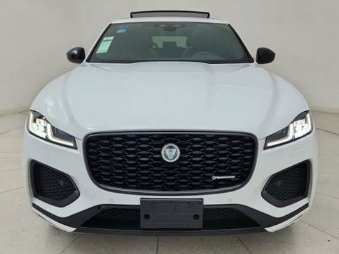 Used 2025 Jaguar F-PACE R-Dynamic S image 13